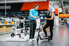 Der mensch an sich hat sich in dieser vergleichsweise kurzen zeitspanne kaum verändert, lediglich die zivilisation des menschen unterscheidet den jetzigen menschen von dem frühen homo media markt gutscheine. Media Markt Und Saturn Vermieten Bundesweit E Scooter W V