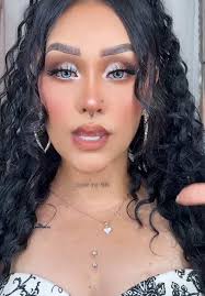 Belleza en la película "Los Ovarios" de Jenni Rivera