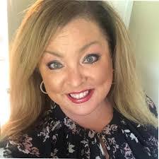 Deborah Petro's Instagram, Twitter & Facebook