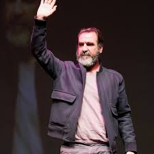 To mark the birthday of the king, manchester united fan john white shares his personal recollections of a memorable meeting with the legendary eric cantona. Maybe Banksy Thinks He S Eric Cantona The Busby Babe