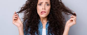 How to Get Coconut Oil Out of Hair Naturally: 12 Tips