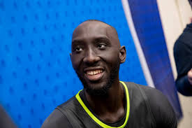 Tacko Fall joins only four other NBA players to ever wear a size 22 shoe:  👟 Shaq 👟 Dikembe Mutombo 👟 Will Perdue 👟 Bob Lanier (h/t Darren Rovell)