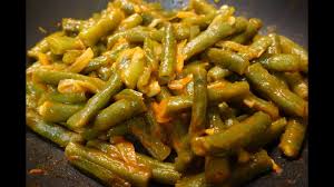 En venezuela a mí las judías verdes me gustan bastante, pero en casa tengo un gran detractor, y no las cocino tanto como me gustaría. Habichuelas Compuestas Ejotes Deliciosos Youtube