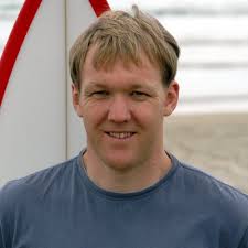 Single Fin by Aaron Topp