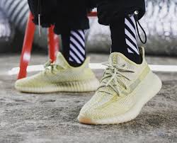 Faut Il Acheter La Adidas Yeezy Boost 350 V2 Antlia Region Exclusive En 2020 Yeezy Kanye West Adidas