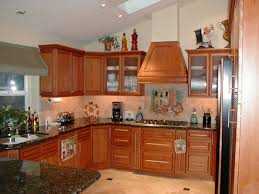 Most installers charge 1.5 to 3 times the cost of materials. How Much Did Lowes Kitchen Remodeling Costs