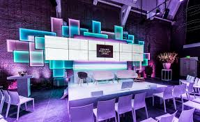 Just select the piece of furniture you want to add, drag it onto the photo and export the photo when you're finished. Bigvis Stagedesign Stagedesign Barry Callebaut