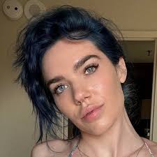 شخص ما أطلق على هذا كوسبلاي... هذه هي الطريقة التي أرتديها 😭😂