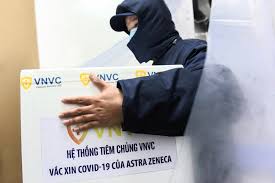 Các đối tượng như phụ nữ có thai, phụ nữ cho con bú, người để giám sát tiêm chủng, bộ y tế yêu cầu người tiêm phải ở lại cơ sở tiêm chủng theo dõi sau tiêm 30 phút và tiếp tục về nhà theo dõi trong 24 giờ đầu tiên. Tp Hcm Chuáº©n Bá»‹ Ä'á»£t Tiem Váº¯c Xin Covid 19 Thá»© 5 Bao NgÆ°á»i Lao Ä'á»™ng