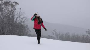 The average minimum temperature will be 2°c, dipping to its lowest on the morning of. National Weather Forecast Snow Falls Around Nsw As Ski Season Kicks Off Early