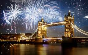 Ou Passer Le Nouvel An 2018 En Europe 12 Villes Pour Un Reveillon Insolite Omio Blog Après la féerie et les animations de noël (marchés, spectacles…), berlin se prépare chaque année pour une célébration du jour de l'an unique et.