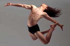 N'hésitez pas à nous faire part de vos moteurs préférés à vous ! Florian Un Polynesien Danseur Contemporain Et Classique