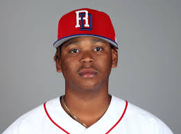 Frank Thomas conectó 521 jonrones y registró 1704 carreras impulsadas. Y  nunca lideró la Liga Americana en jonrones ni carreras impulsadas.