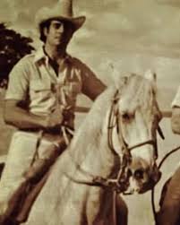 Don Rafael Marcial Garmendia (+) Hombre Polifacético, Nacido El 24 De Octubre De 1941 En Barquisimeto Estado Lara, El Mismo De Aquel Gran Caballo El CANELO🎖️ Este sr fue un político y