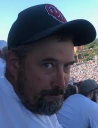 Mike Lovelace's Instagram, Twitter & Facebook