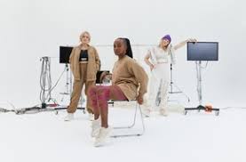 So far, dem don name 29 winners of di 2021 vgma award. About You Awards 2021 Das Voting Startet Live Show Auf Prosieben Mit Chiara Presseportal