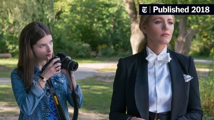 Review: Smother Mother Meets Femme Fatale in 'A Simple Favor' - The New  York Times
