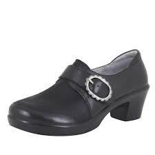 7 exercises for fitter feet. Women S Dress Shoes Stan S Fit For Your Feet Dress Shoes Womens Call Shoe Casual Heels