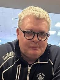 Cesar's Sports Bar Tuesday League Royal Court TOC