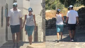 Λίγο πριν βγει όμως, ανέβασε στον προσωπικό της. Tzenh Mpalatsinoy Poso Poylaei Th Bila Sthn Patmo Mnhmes Kikilia Fwto Gossip Life