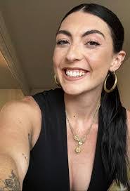 Rose Martindale's Instagram, Twitter & Facebook