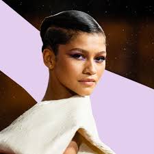 Zendayas brow-length bangs are blowing up online and making us rethink our  current haircut | Glamour UK