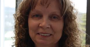 Lea Danner's Instagram, Twitter & Facebook