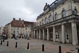 Club de football américain be strong ! Jura A Lons Le Saunier Les Masques Seront Finalement Distribues Aux Quatre Coins De La Commune Voix Du Jura