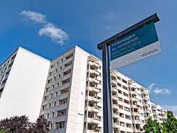 Die wohnung befindet sich in einem kleineren mehrfamilienhaus im stadtteil sonstiges: Vonovia Gibt Alteren Mietern Wohngarantie