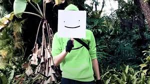 August 12, 1999), better known online as dream (formerly dreamtraps), is an american gaming youtuber and vocalist known for his minecraft collaborations and manhunts. Minecraft Speedrunner Dream Hits 20 Million Youtube Subscriber Milestone Ginx Esports Tv