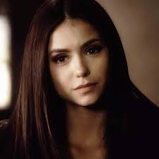 Vem är definitionen av en "girls girl"? : r/TheVampireDiaries