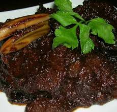Hi korang.tak terliur ke dgn daging masak hitam ni.?kan sedap kalau dimakan bersama lemang dan ketupat hari raya nt.so apa tgu lg mai la order.cpt cpt la wasap ina yer. Resepi Daging Masak Hitam Sarawak
