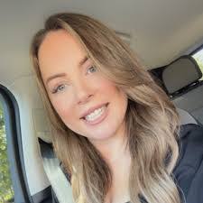 Sabrina Pierson's Instagram, Twitter & Facebook