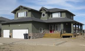 Jul 22, 2016 · all black gives you a more contemporary look but it can be a bit heavy while a fresh white trim will make the house more classic in its looks. 31 Green Stucco Houses Ideas Inspiration