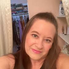 Hello wonderful beings 🌟 I have received so much love & kindness from this  group I am in awe. I feel like I finally found “my people.” I wanted to  express deep