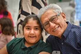 Eric Lindau's Instagram, Twitter & Facebook