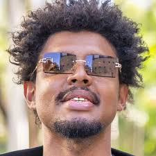 E.Cato (@cato.hq) • Instagram फोटोहरू र भिडियोहरू