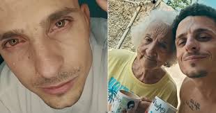 Ariel Ramos conmueve con emotiva canción dedicada a su “abuela” Martha