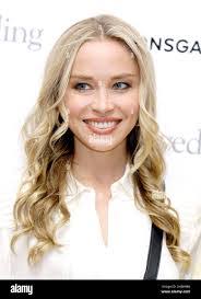 Noelle Brown's Instagram, Twitter & Facebook