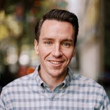 Daniel Ipince's Instagram, Twitter & Facebook