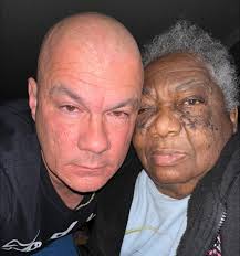 Late night! We woke up hungover! 😵