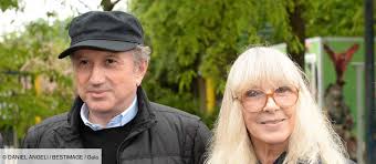 I am a survivor, i have come a long way, declared wednesday march 24 on franceinfo michel drucker, while the host returns on his red sofa of roll on sunday sunday march 28, after seven months of absence including several months of convalescence. Michel Drucker Et Dany Saval Pourquoi Ils N Ont Pas Eu D Enfant Gala