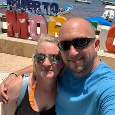 Today for the first time we are featuring our caramelized onion sourdough  bread!🍞The caramelized onion is our sourdough loaf swirled with richly  sweet, buttery, and mildly herbaceous house-made caramelized onions🤩