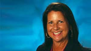 Holly Leber's Instagram, Twitter & Facebook