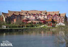 hotel es pagodes de beauval vue depuis les jardins pagode beauval batiment