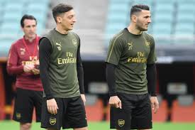 Spyderco voted best overall new for 2019 lineup. German Footballer Mesut Ozil And Teammate Targeted By Armed Car Jackers The Local