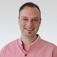 200+ perfiles de «Brendle»