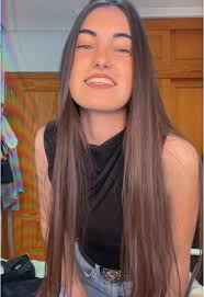 Laura Cuevas Oficial