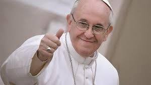 If this woman thought meeting the pope couldn't get any more memorable, she was wrong. Pope Francis Sj Jesuits In Britain