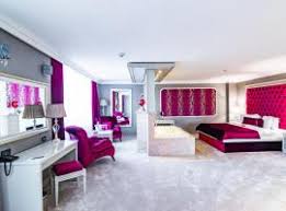 Sektor 1 on rikkaliku ajalooga paik, kus külastajaid ootavad poed ja söögikohad. The 10 Best Hotels Close To Willbrook Platinum Business And Convention Center Updated 2021 Prices Booking Com